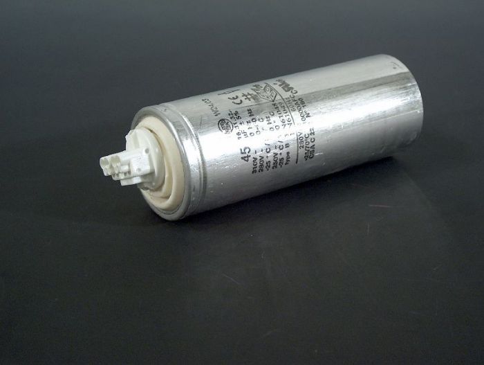 Capacitor 45 µF 02372