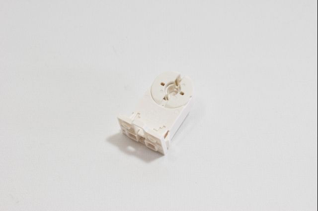 Lamp holder 02205