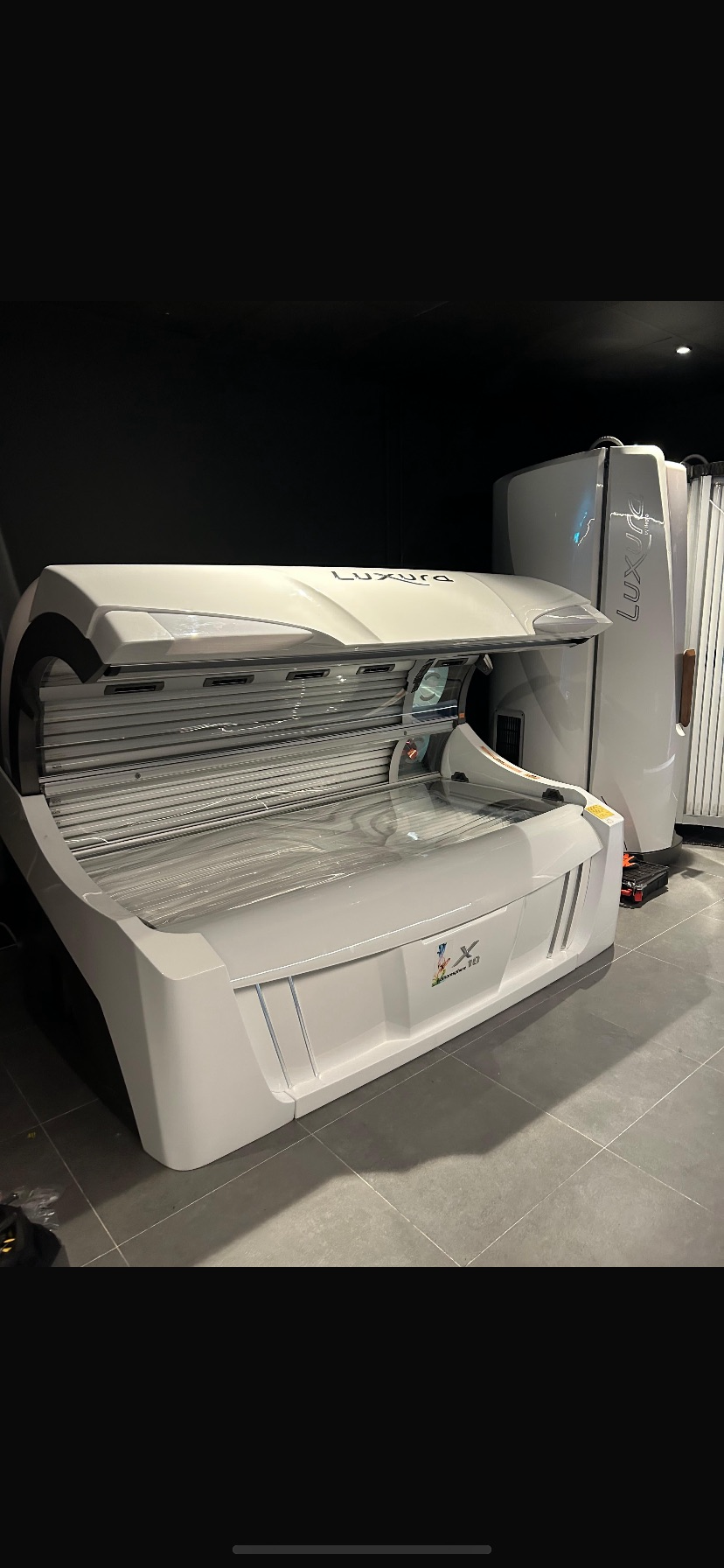 Luxura X10 Atmosphere